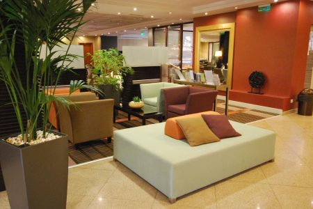 How to Book Hotels Online Easily, Safely, and at the Best Prices