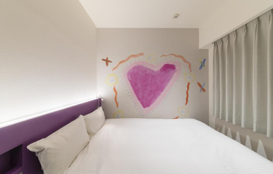 Park West Hotel